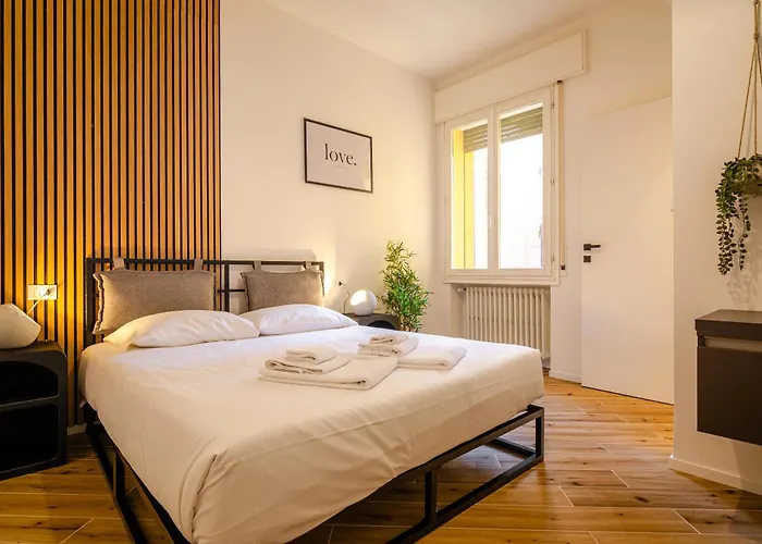 Dimora Galliera Διαμέρισμα