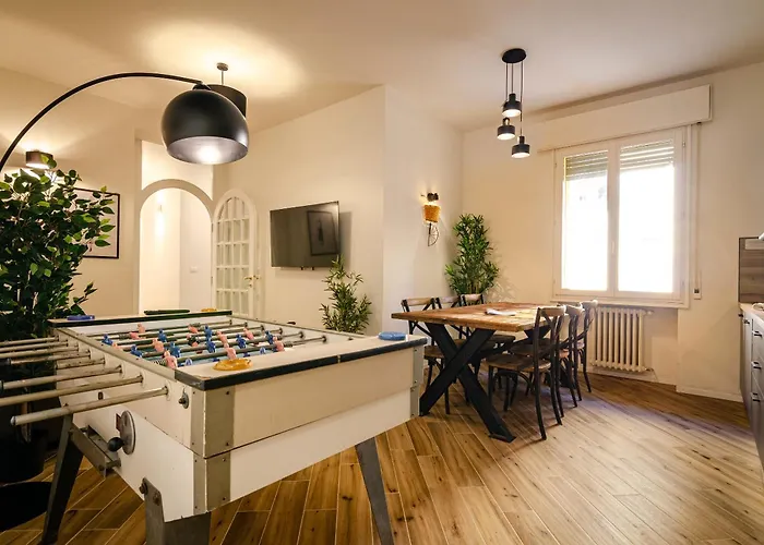 شقة Dimora Galliera *